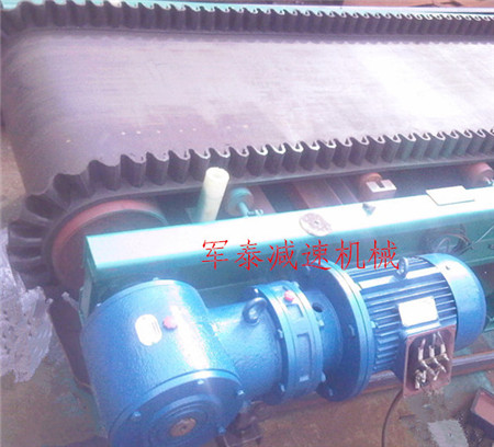 斜齒輪減速機(jī)的采購(gòu)須知